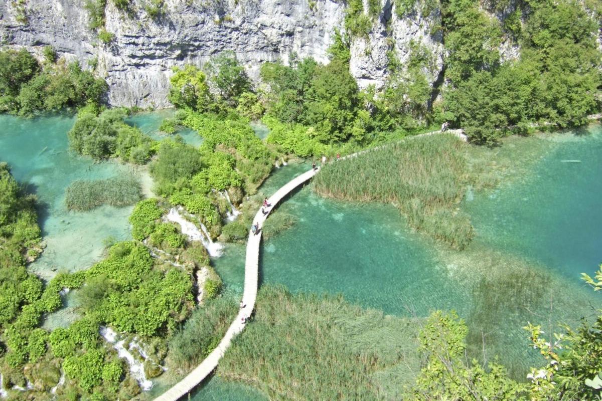 Andrea In Sertic Poljana - Haus Fuer 6 Personen Plitvička Jezera Dış mekan fotoğraf